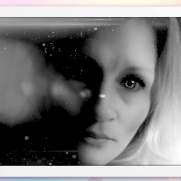 Meet your Posher, PJ - Picture 1 of 2